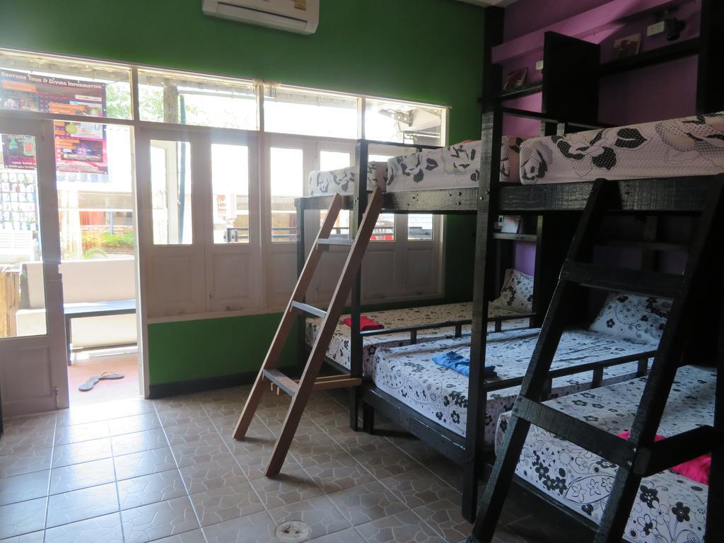 Same Same Guesthouse, Bar & Restaurant (Adults Only) Haad Rin Exterior foto