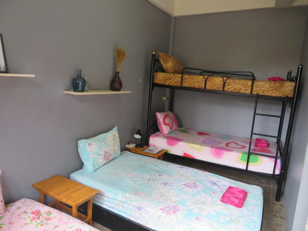 Same Same Guesthouse, Bar & Restaurant (Adults Only) Haad Rin Exterior foto