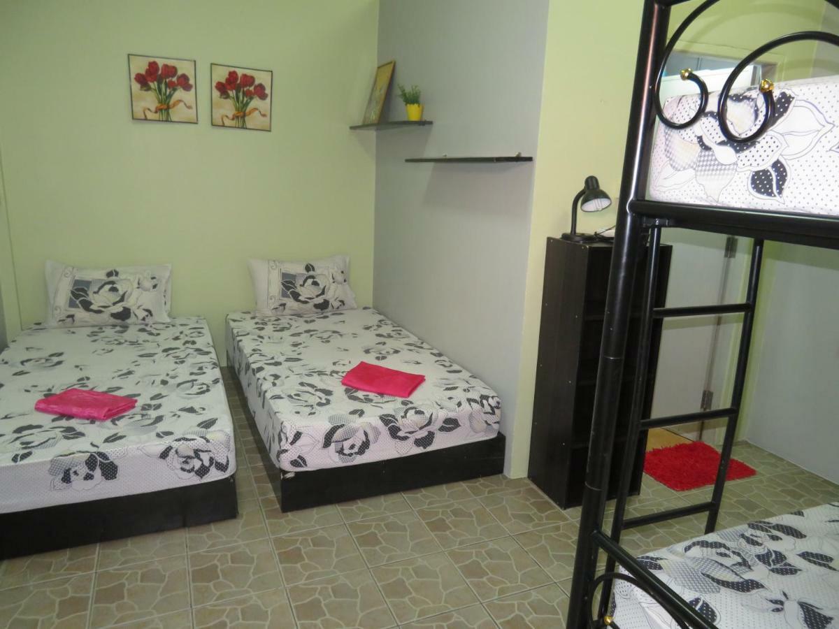 Same Same Guesthouse, Bar & Restaurant (Adults Only) Haad Rin Exterior foto
