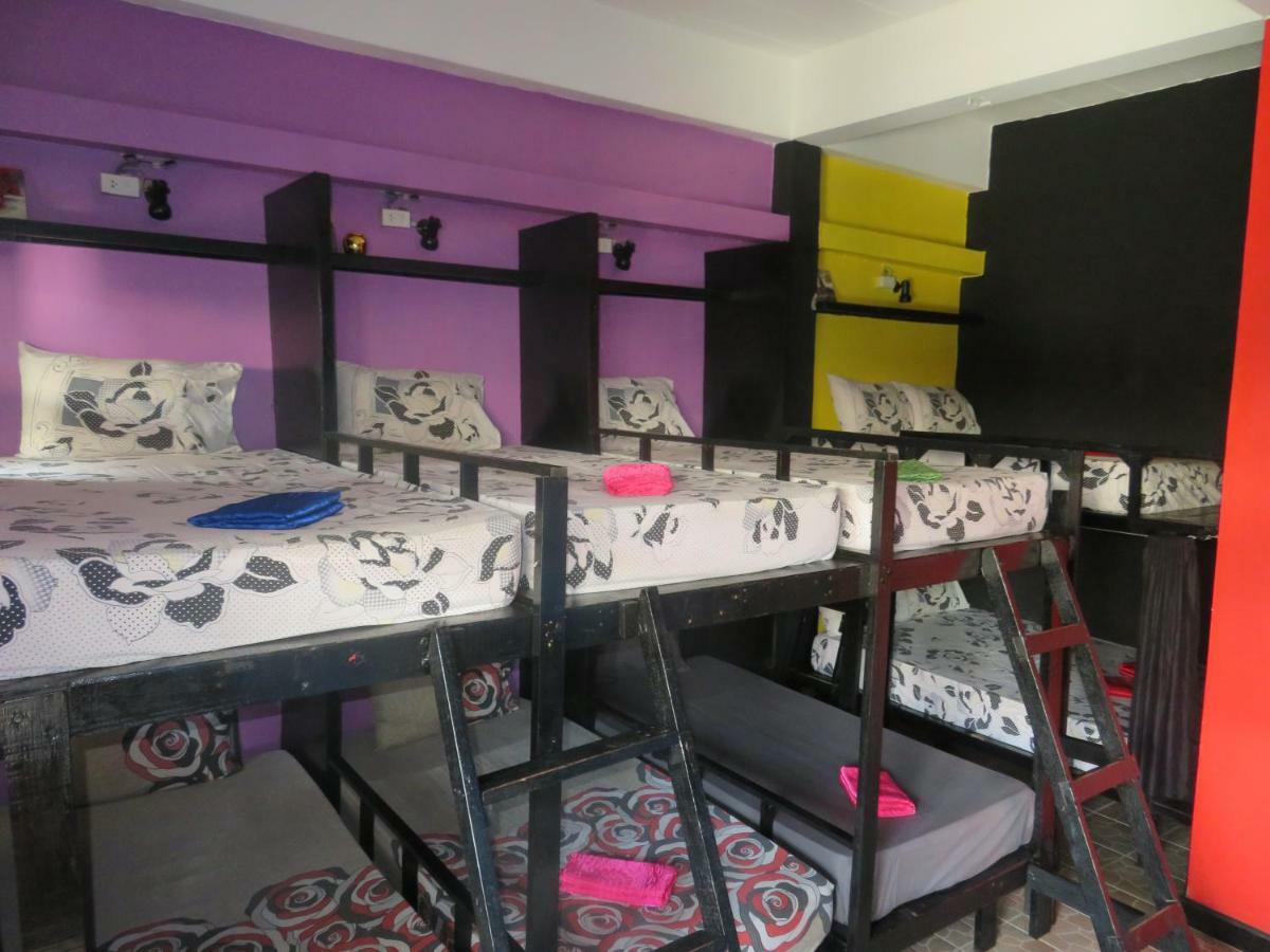 Same Same Guesthouse, Bar & Restaurant (Adults Only) Haad Rin Exterior foto