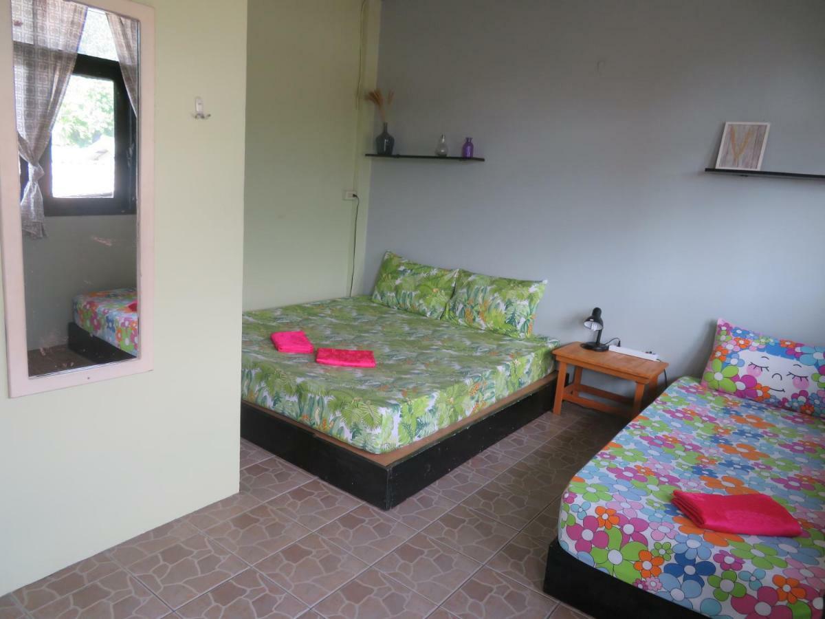 Same Same Guesthouse, Bar & Restaurant (Adults Only) Haad Rin Exterior foto