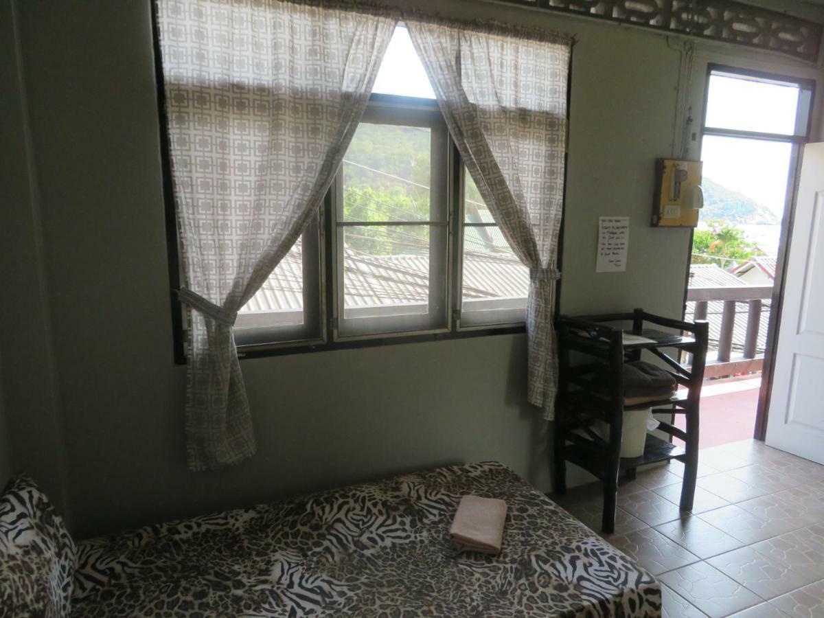 Same Same Guesthouse, Bar & Restaurant (Adults Only) Haad Rin Exterior foto