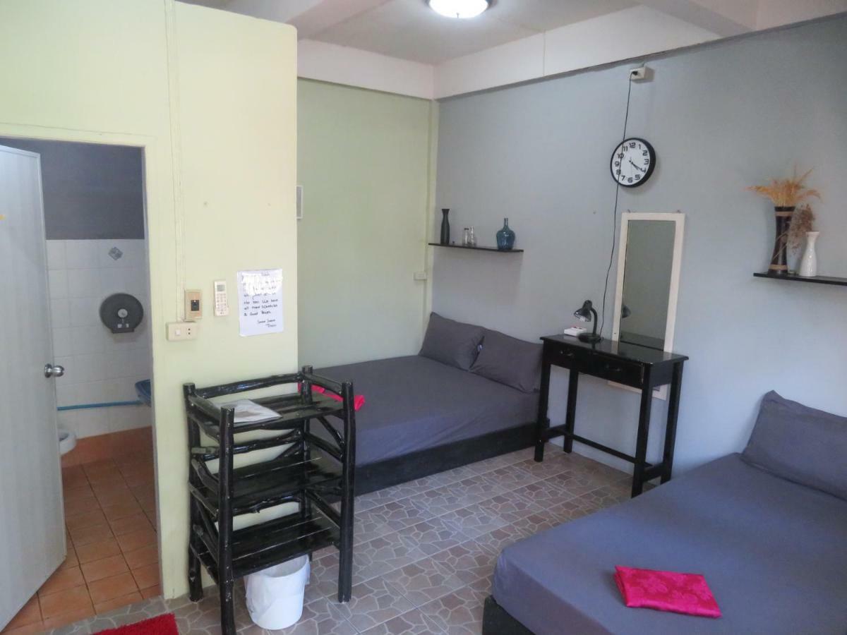 Same Same Guesthouse, Bar & Restaurant (Adults Only) Haad Rin Exterior foto
